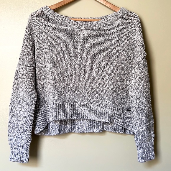 EUC Hollister Boatneck Off the Shoulder Chunky Knit Cropped Sweater Grey Large